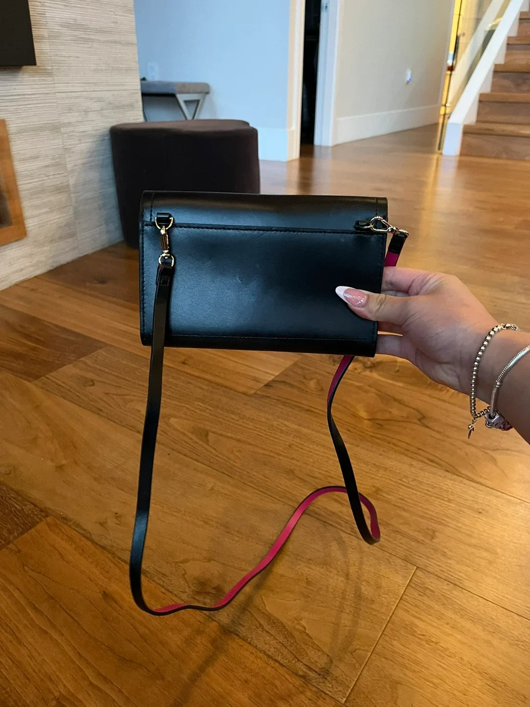 Kate Spade Black & Pink Crossbody wallet/purse image indicator(2)