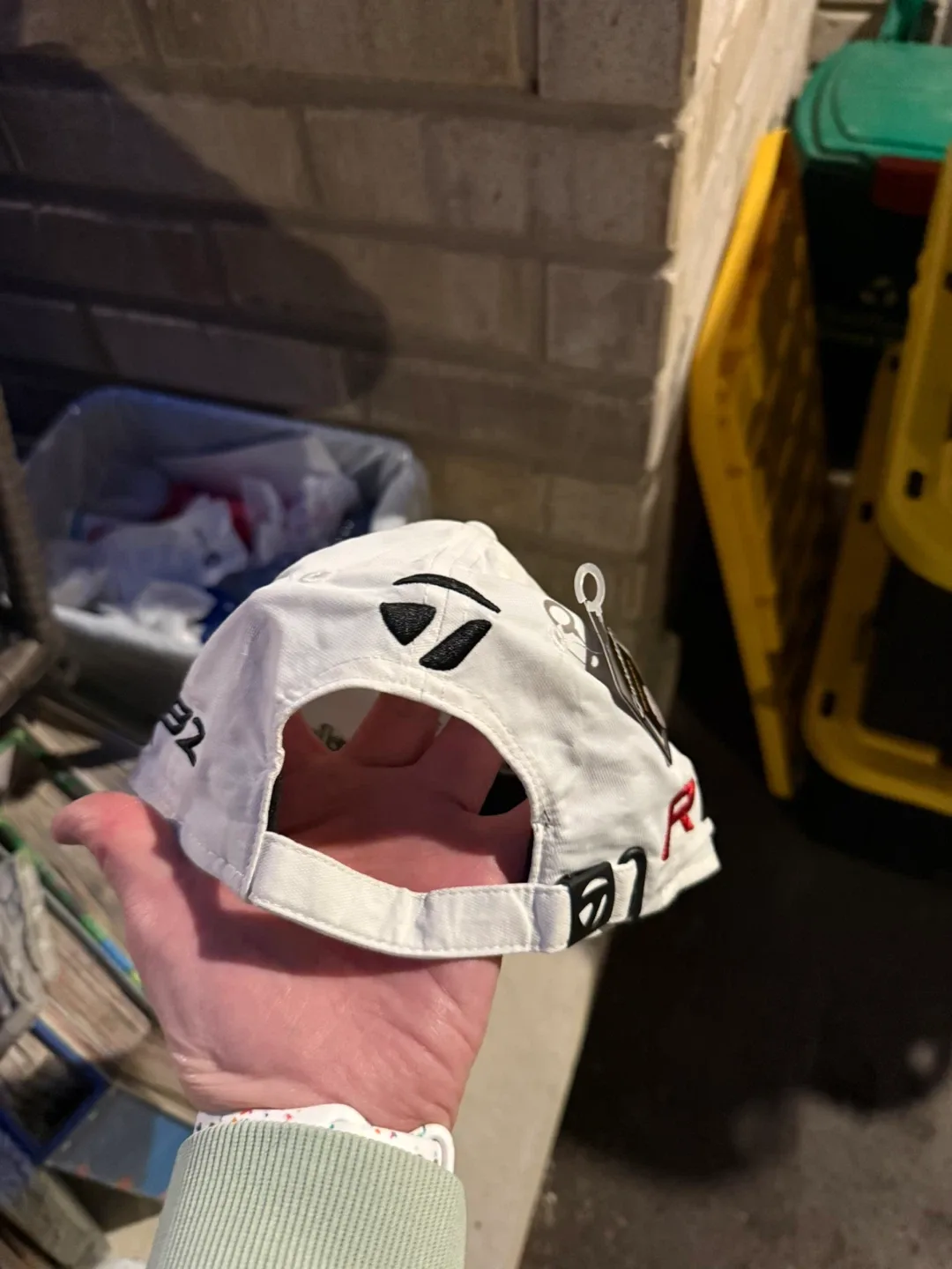 TaylorMade Headwear Golf Hat - White image indicator(2)