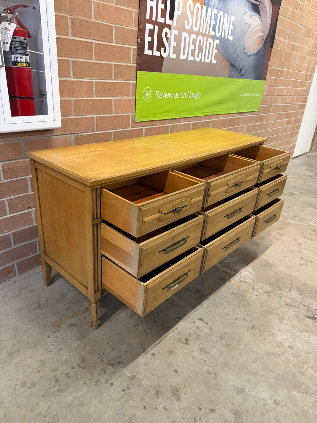 Wooden  9-Drawer Dresser - photo 3