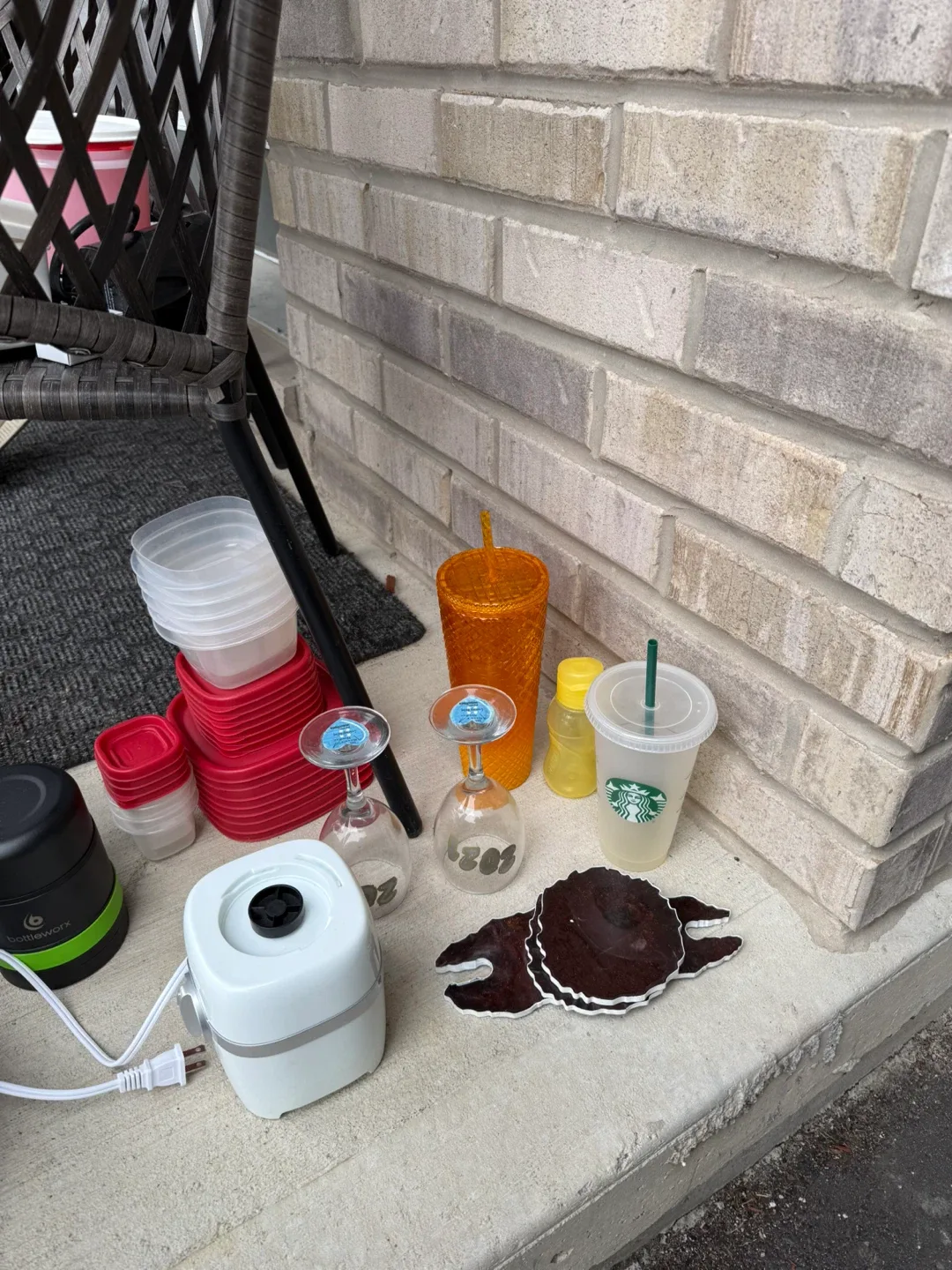 Mixed Kitchenware Lot - Bowls, Containers, More! image indicator(3)