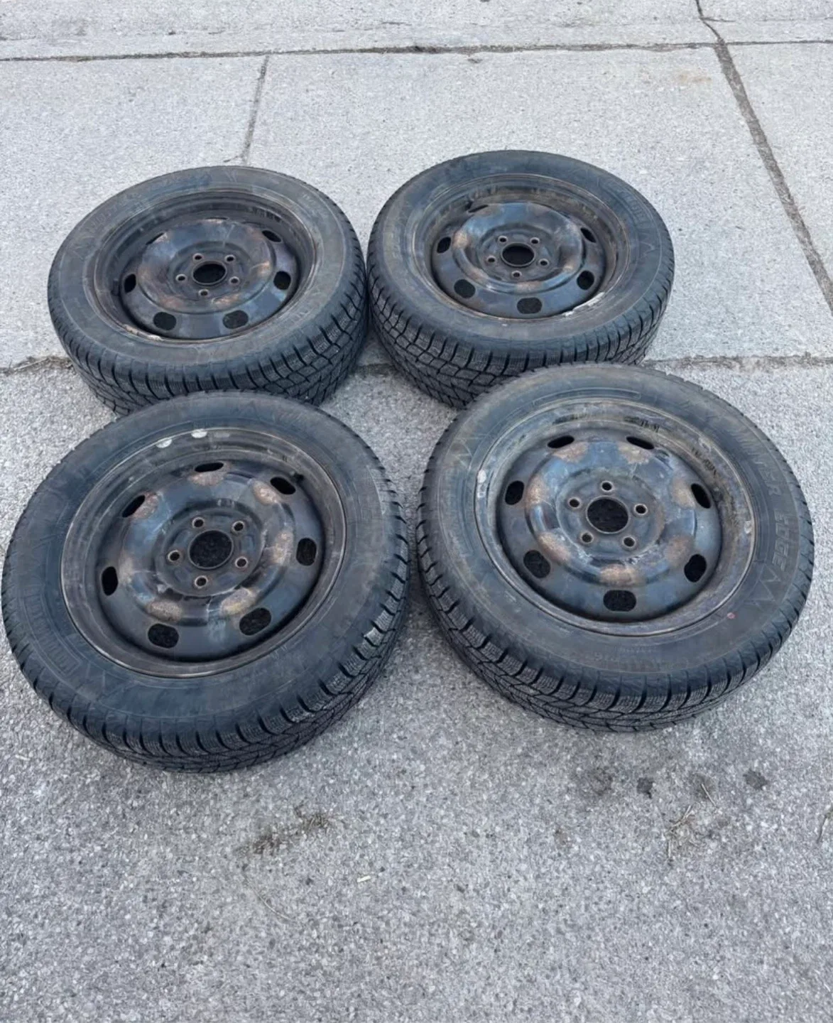 Set of 4 Winter Tires image indicator(3)