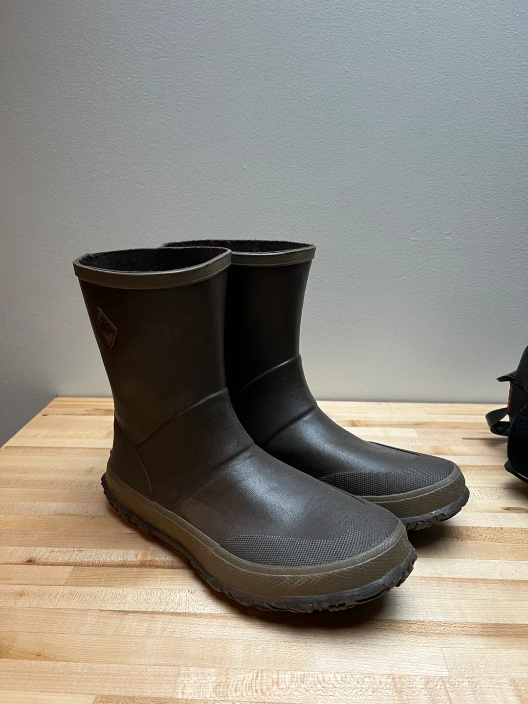 Muck Boot Company Rain Boots, Men's Size 11 thumbnail