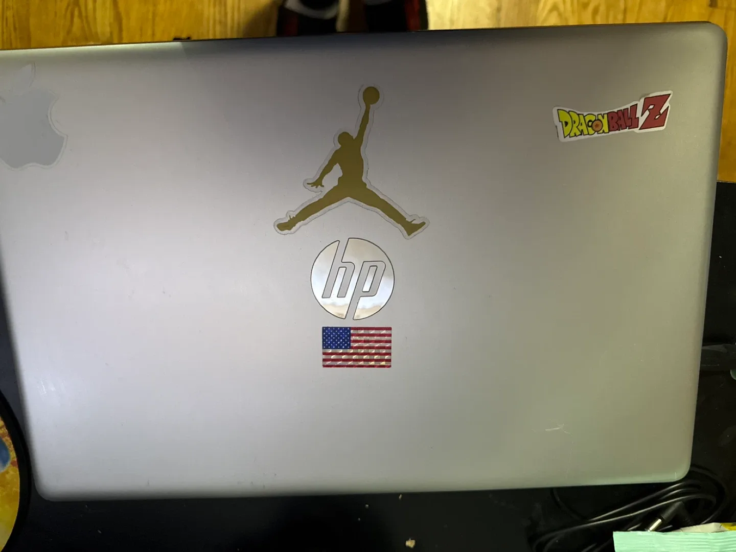 HP Laptop - Silver con mouse y mando alámbrico image indicator(3)