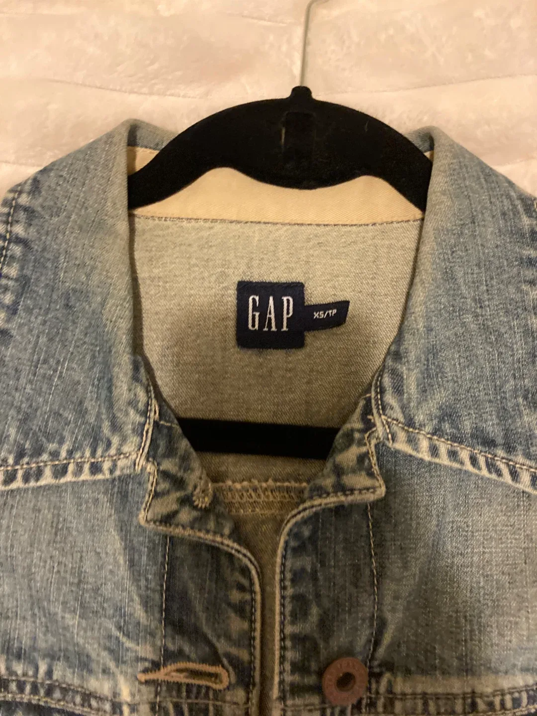 GAP Jean Jacket image indicator(2)
