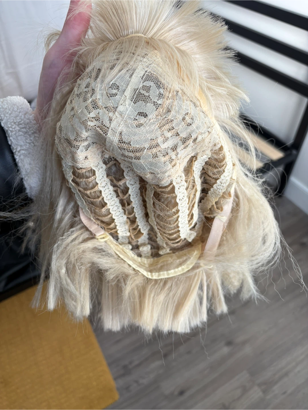 Blonde Wig (Synthetic) - photo 3