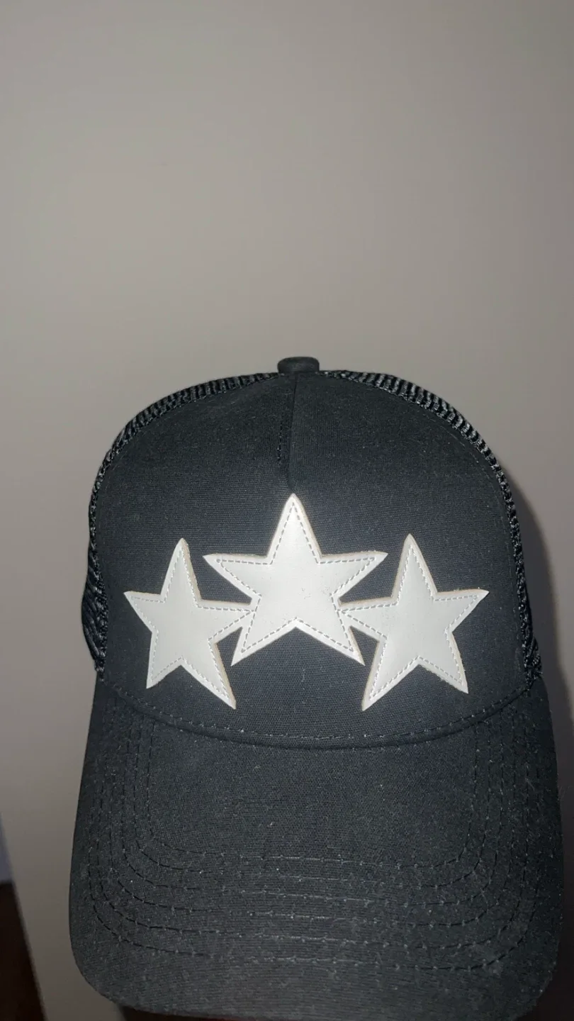 Amiri hat