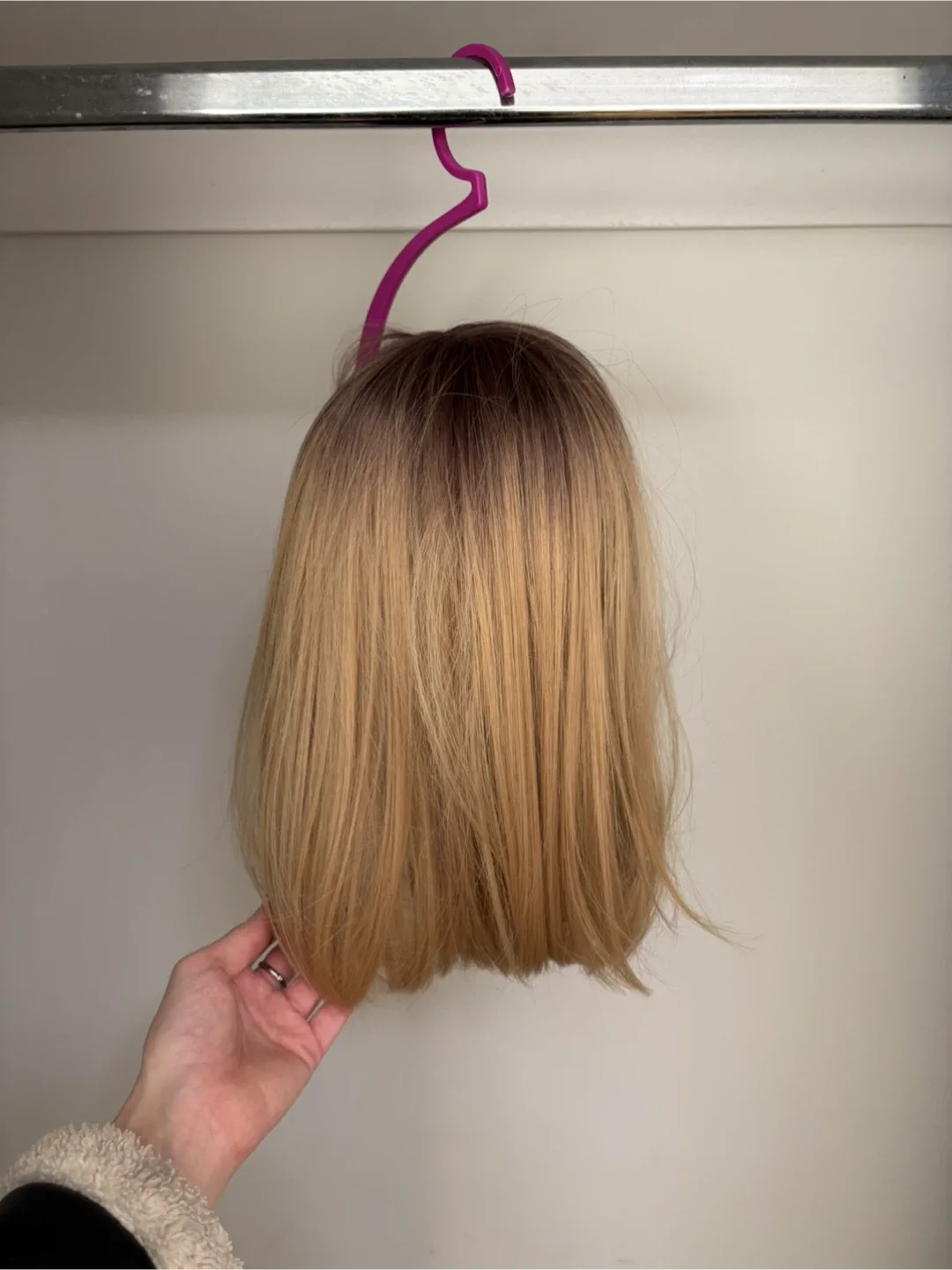 Blonde Ombre Bob Wig (Synthetic) image indicator(3)