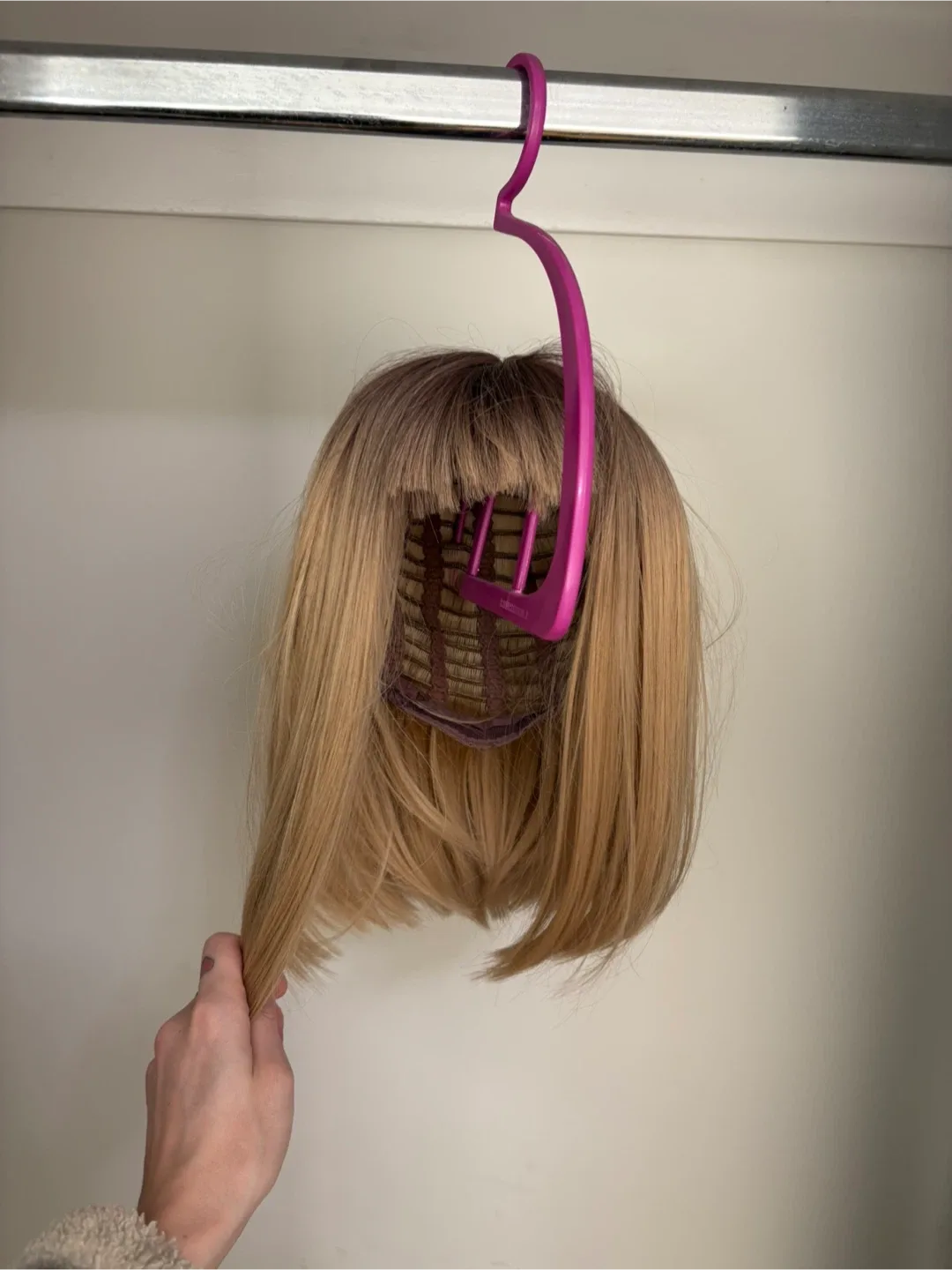 Blonde Ombre Bob Wig (Synthetic) image indicator(2)