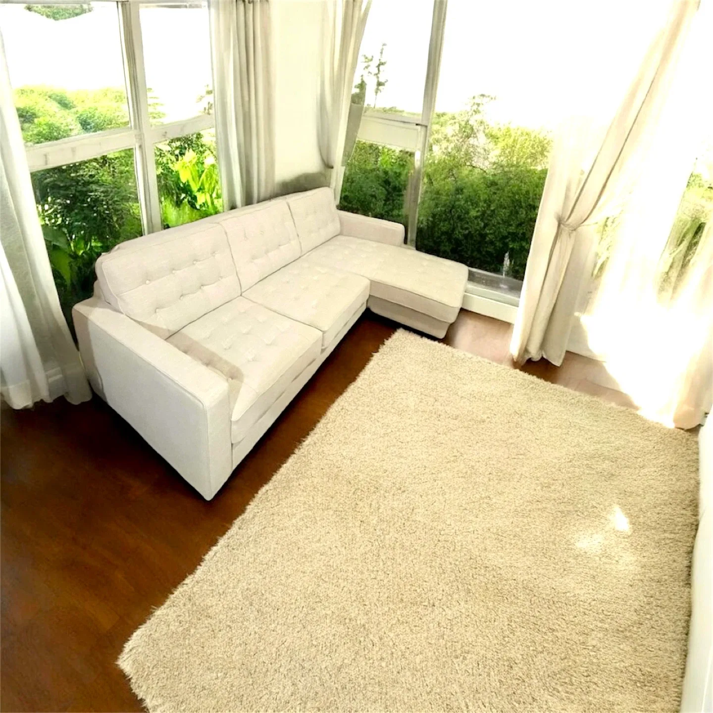 Structube Sectional Sofa with Chaise Lounge image indicator(2)