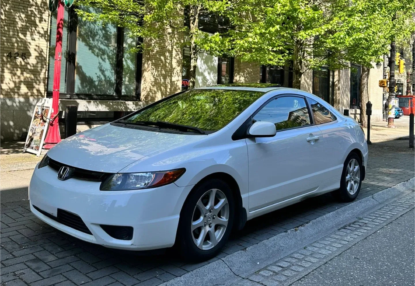 Honda Civic Coupe - White