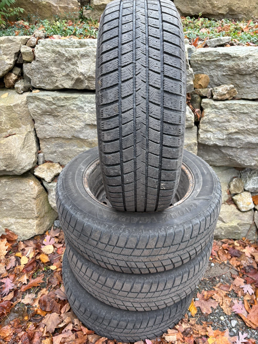Goodyear WinterCommand 245/60R18 Tires - Set of 4 - photo 2
