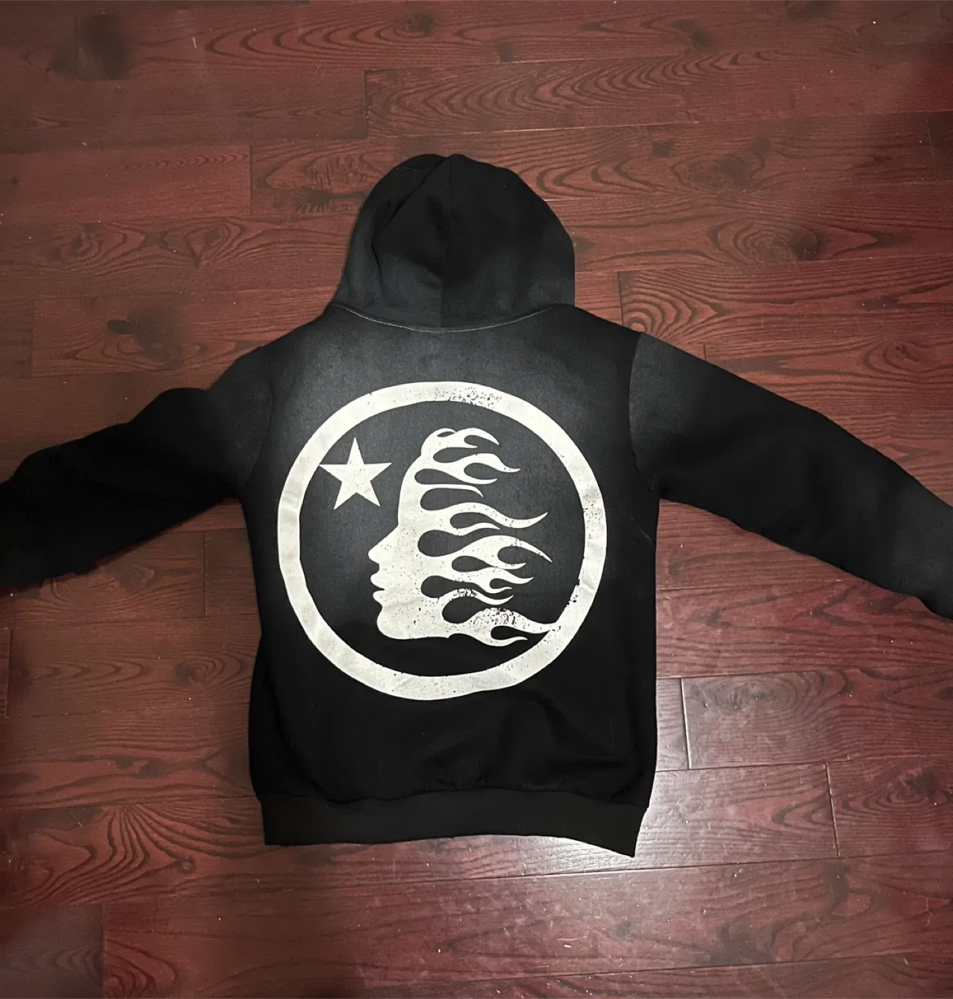 Hellstar hoodie image indicator(2)