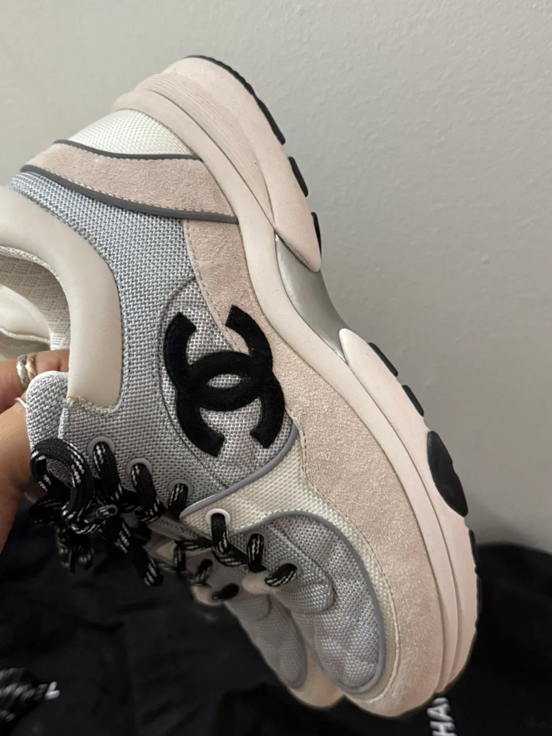 Chanel Sneakers image indicator(5)