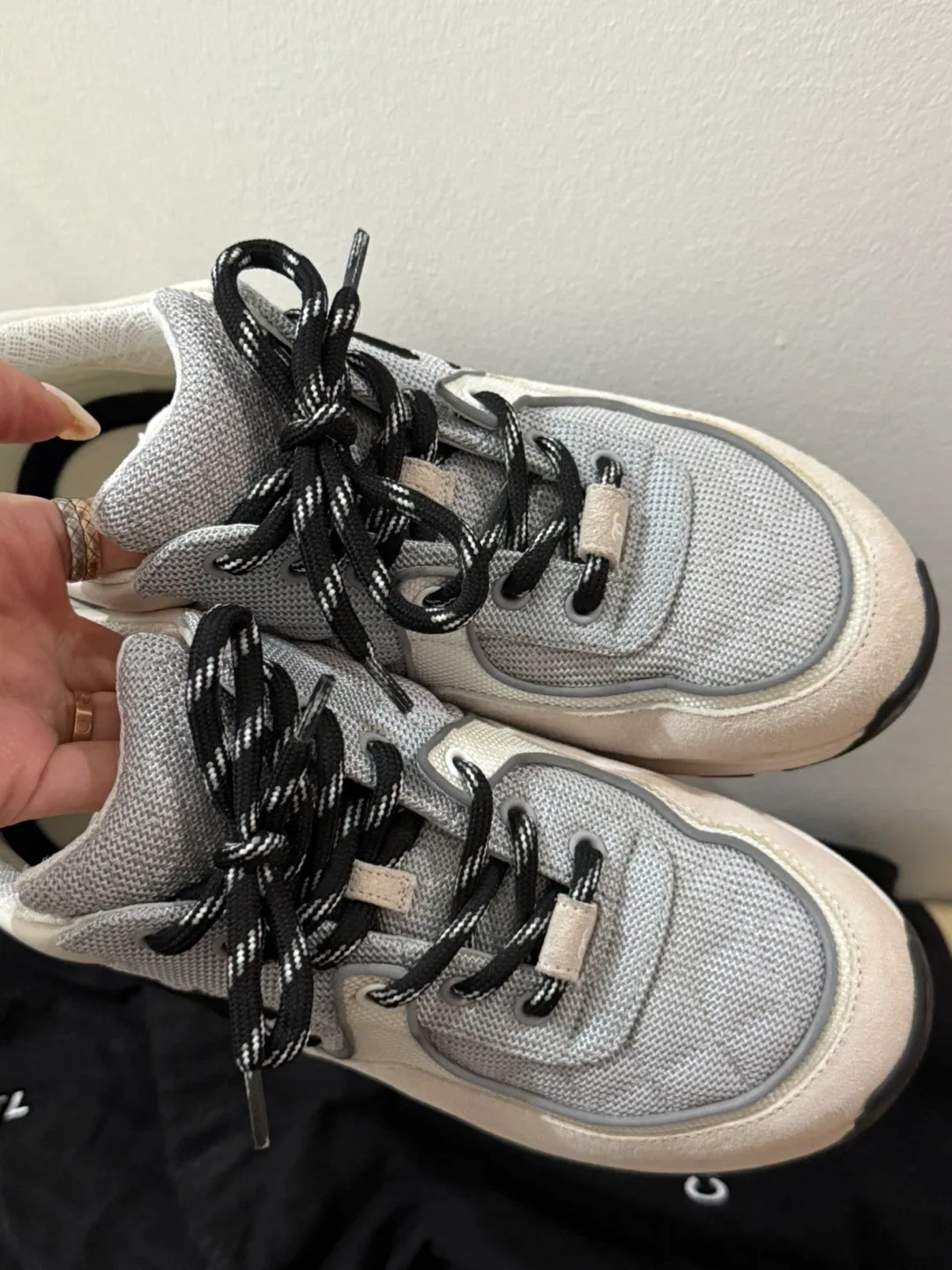 Chanel Sneakers image indicator(4)