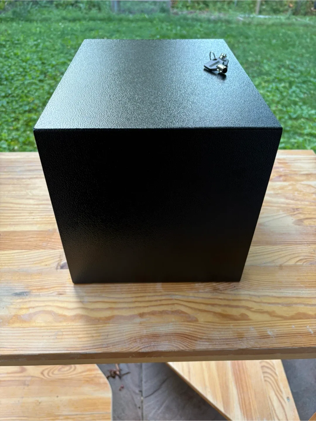 KOFAIR 0.8 cu ft Safe Box with Fireproof Bag & Keys image indicator(3)