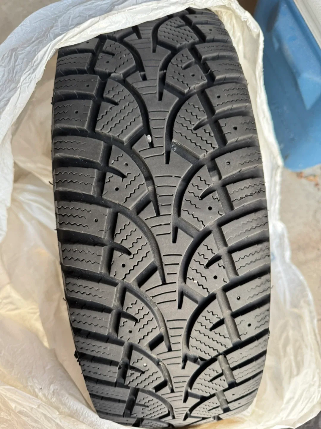 Winter Challenger Tire 195/65R15