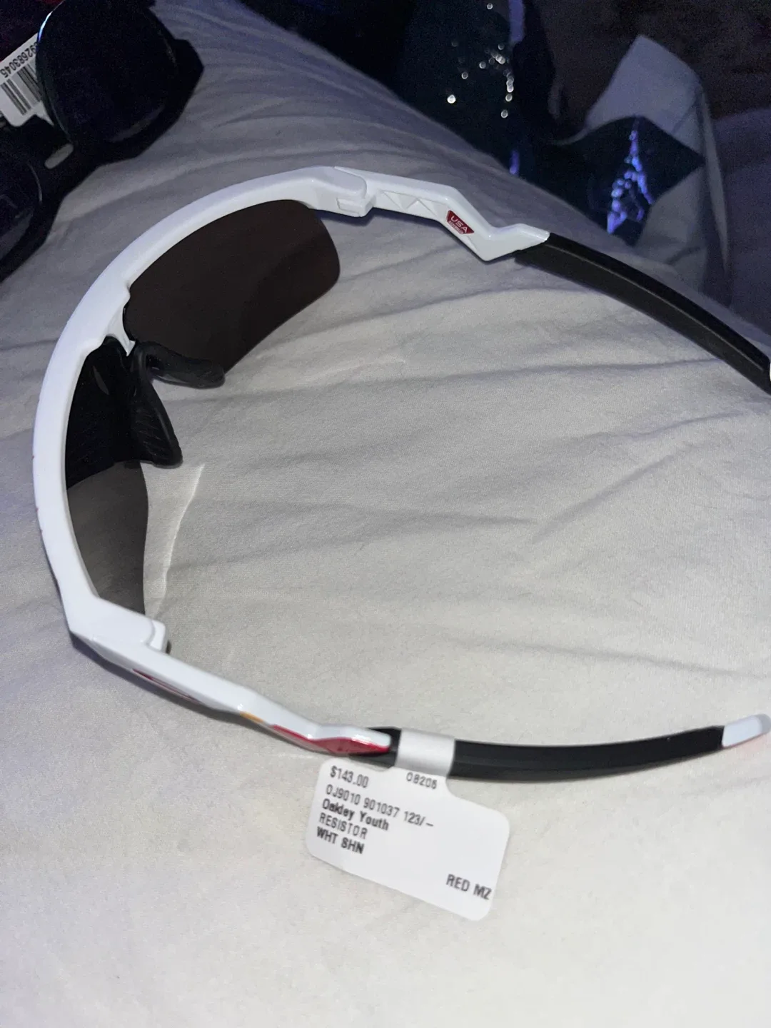 Oakley Youth Resistor Sunglasses - White image indicator(2)
