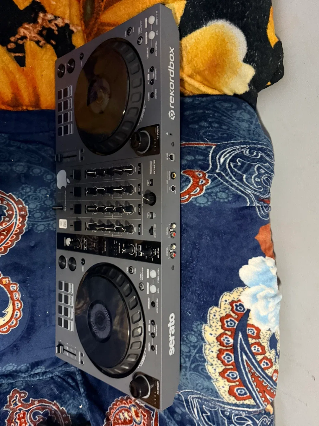 Pioneer DJ DDJ-FLX6 DJ Controller image indicator(3)