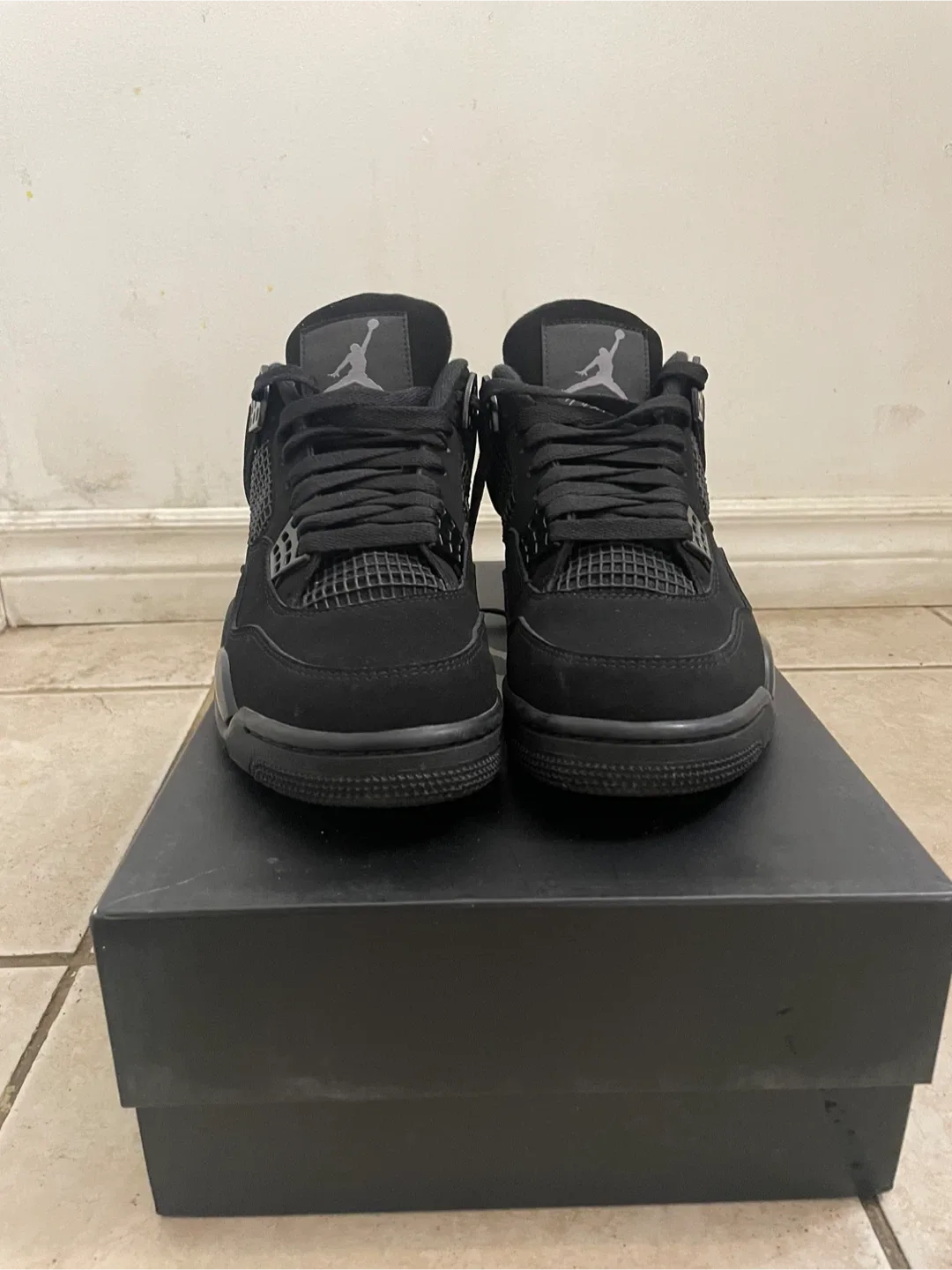 Air Jordan 4 Retro Black Cat - Size 8.5 image indicator(3)