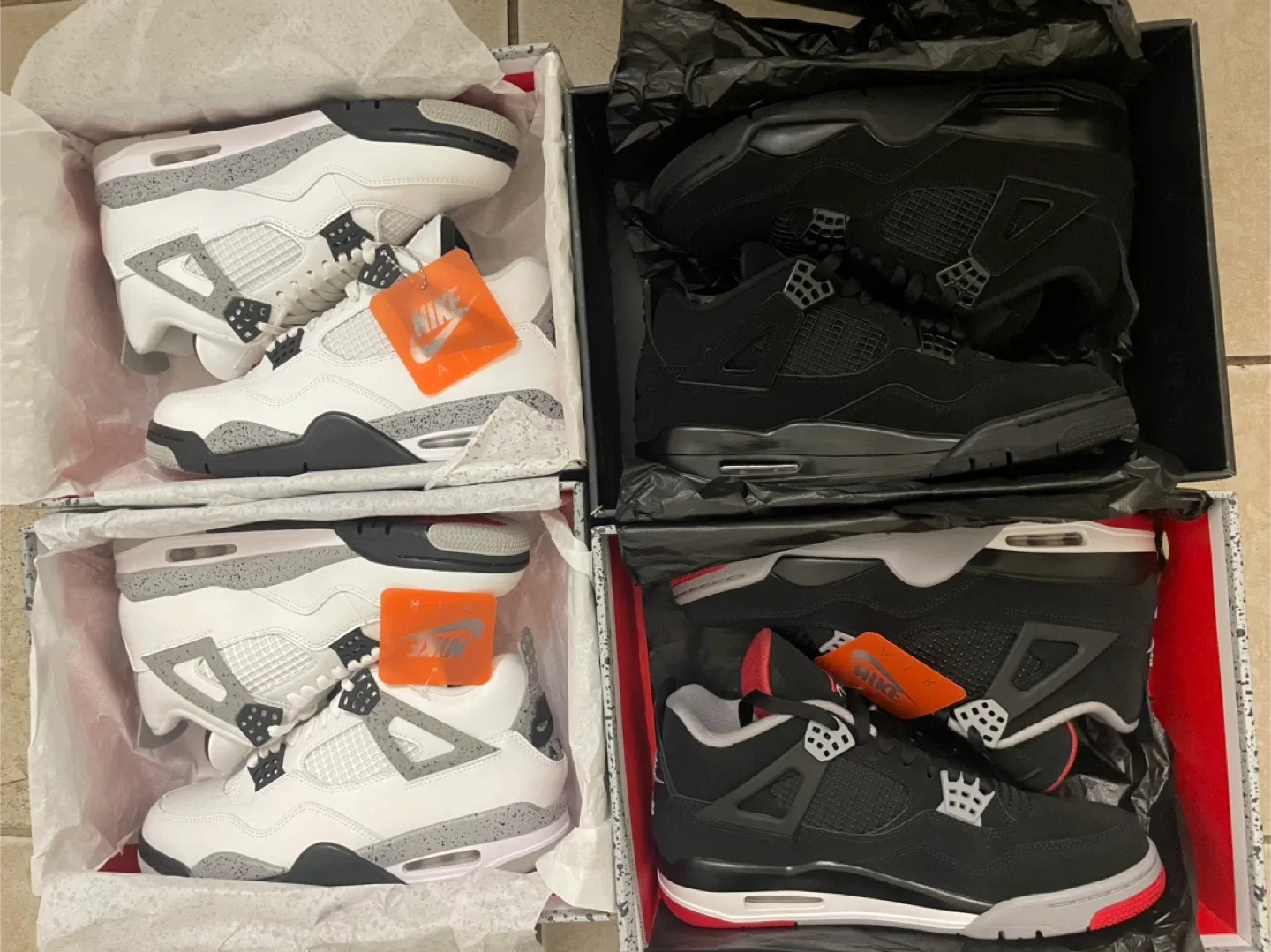 Nike Air Jordan 4 Retro, Size 8.5 image indicator(2)