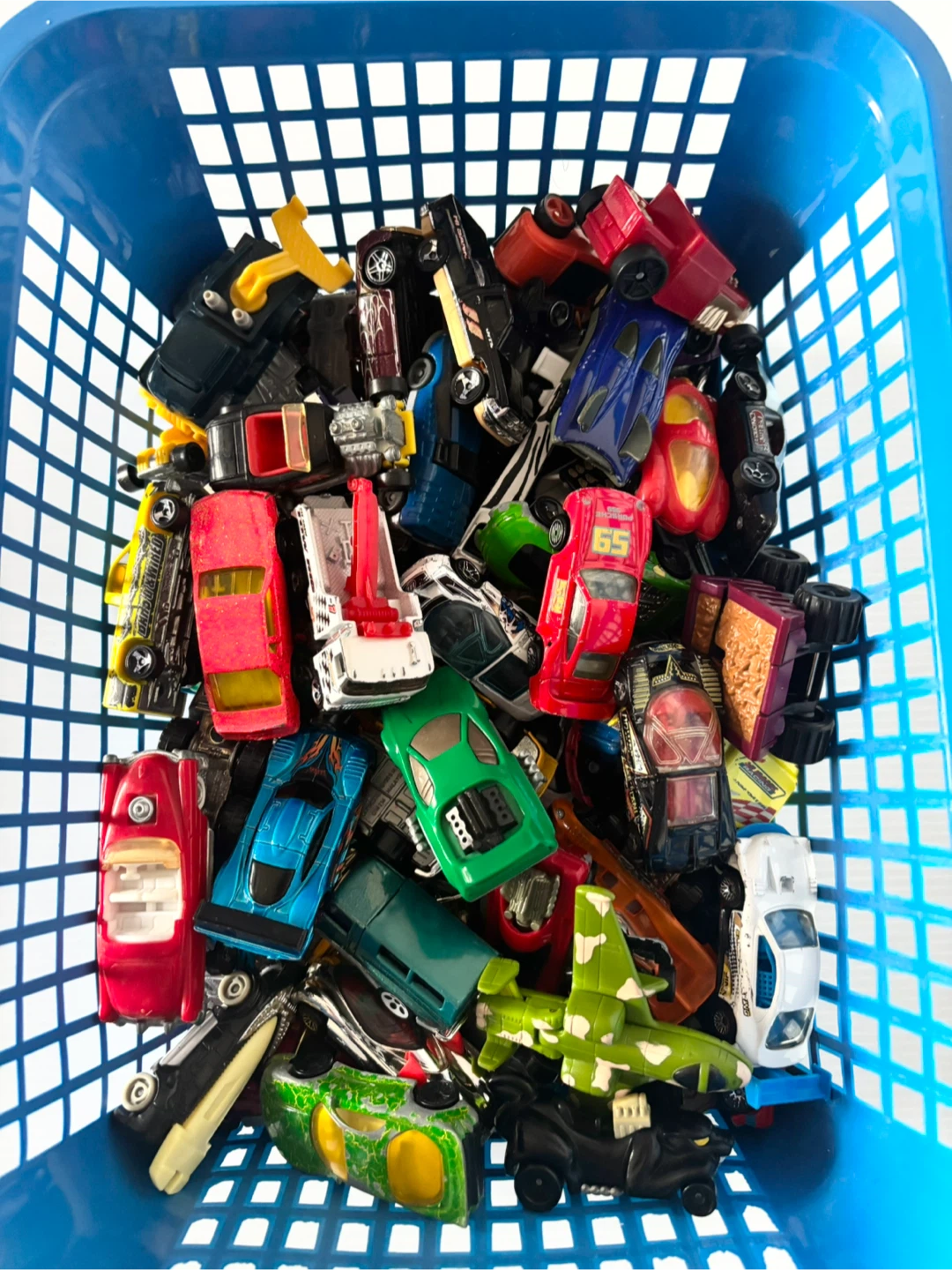 Basket of hot wheels - photo 2