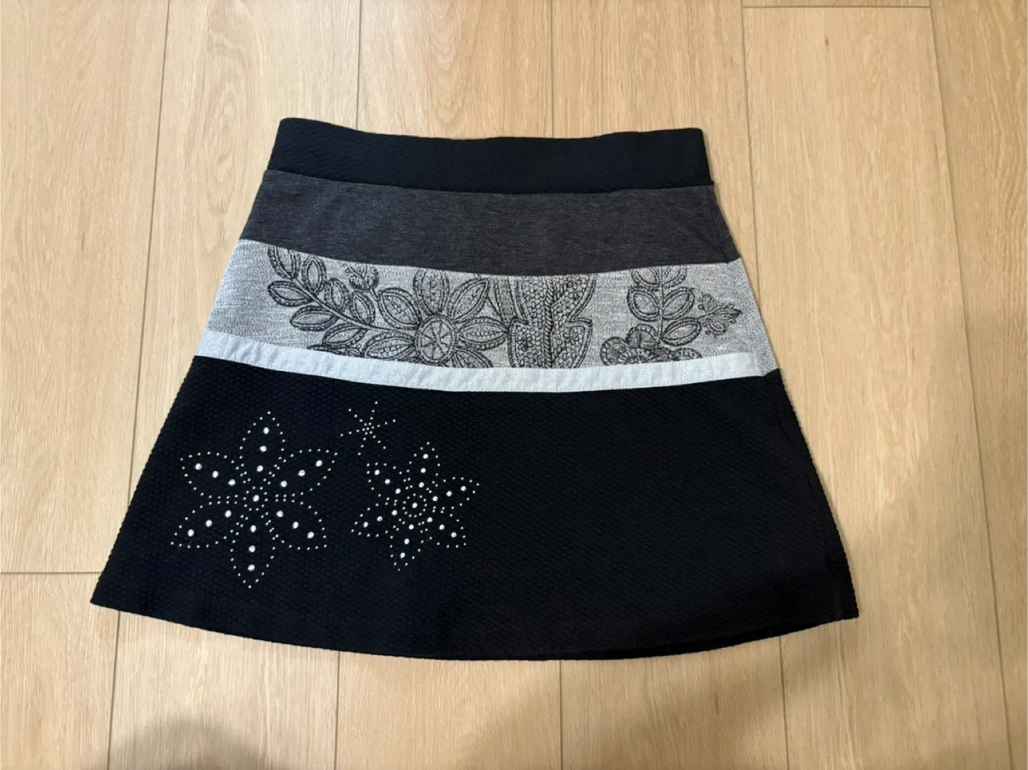 Designer Desigual mini flare Skirt autumn fall Size 8 thumbnail