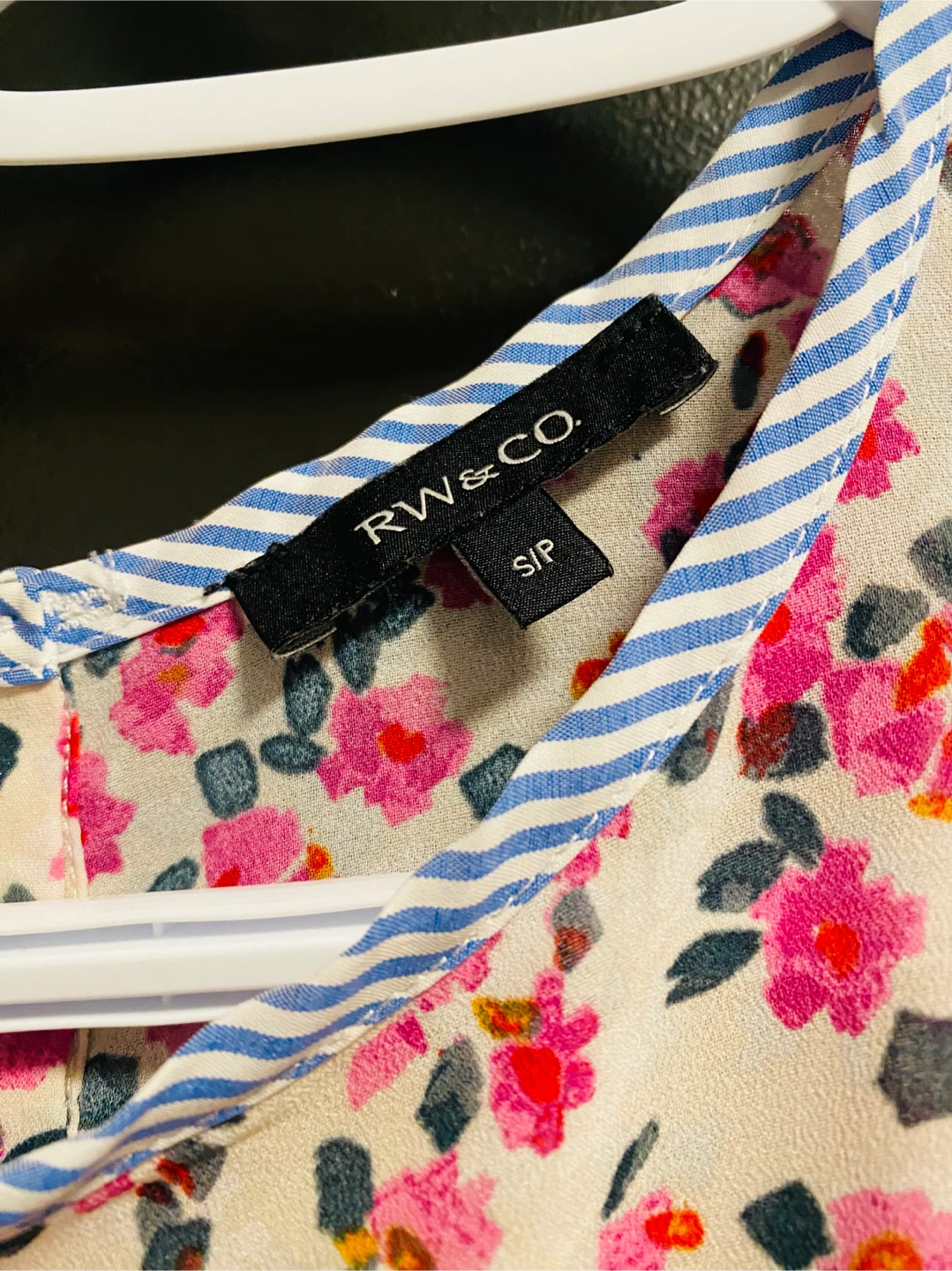 RW&CO Floral Ruffle Top - Size S - photo 5