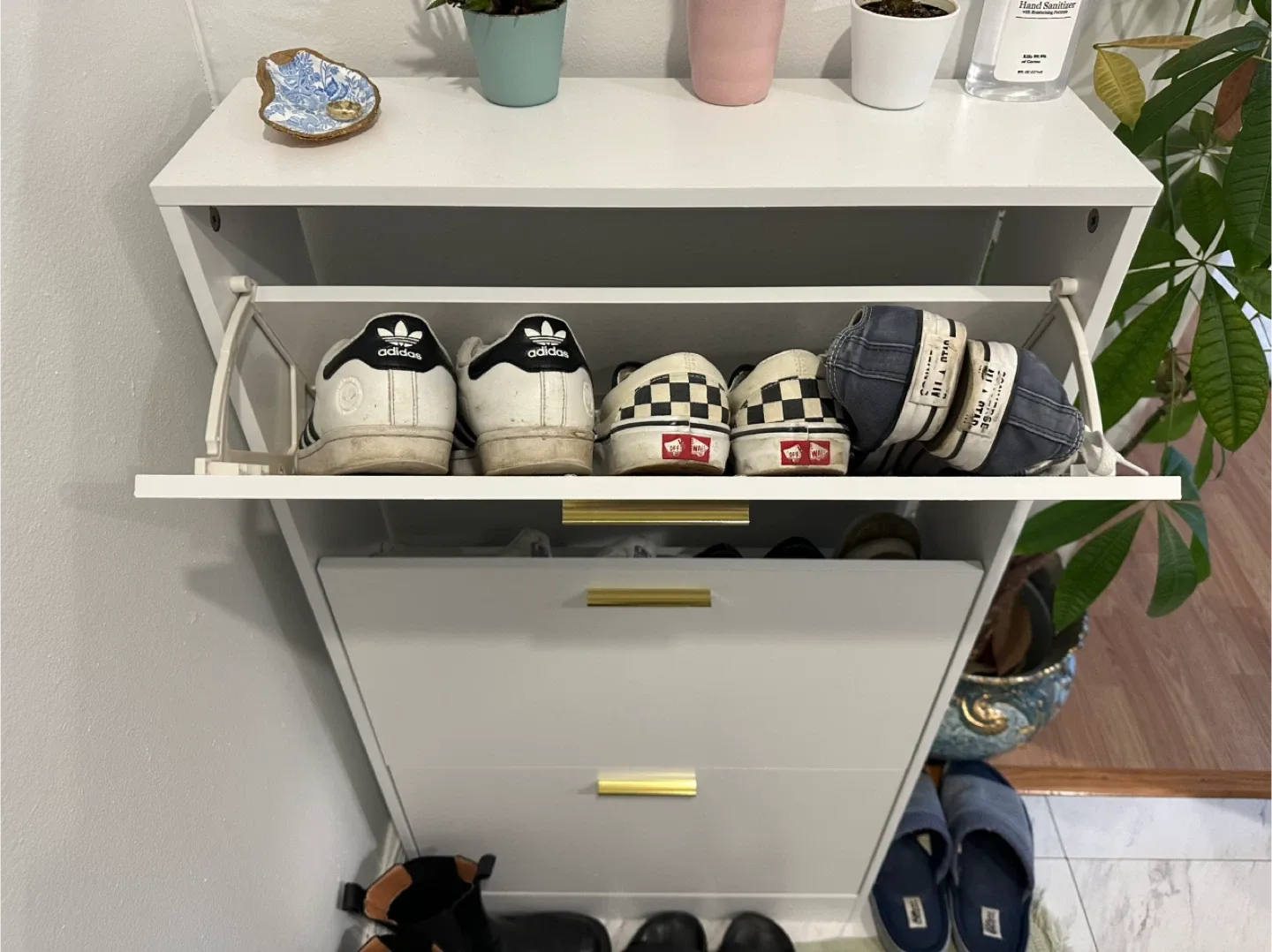 White Shoe Cabinet with 3 Drawers image indicator(2)