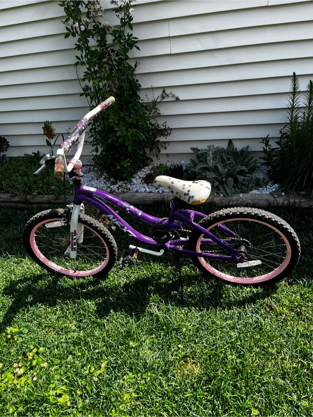 Girls' Bike - Purple & Pink