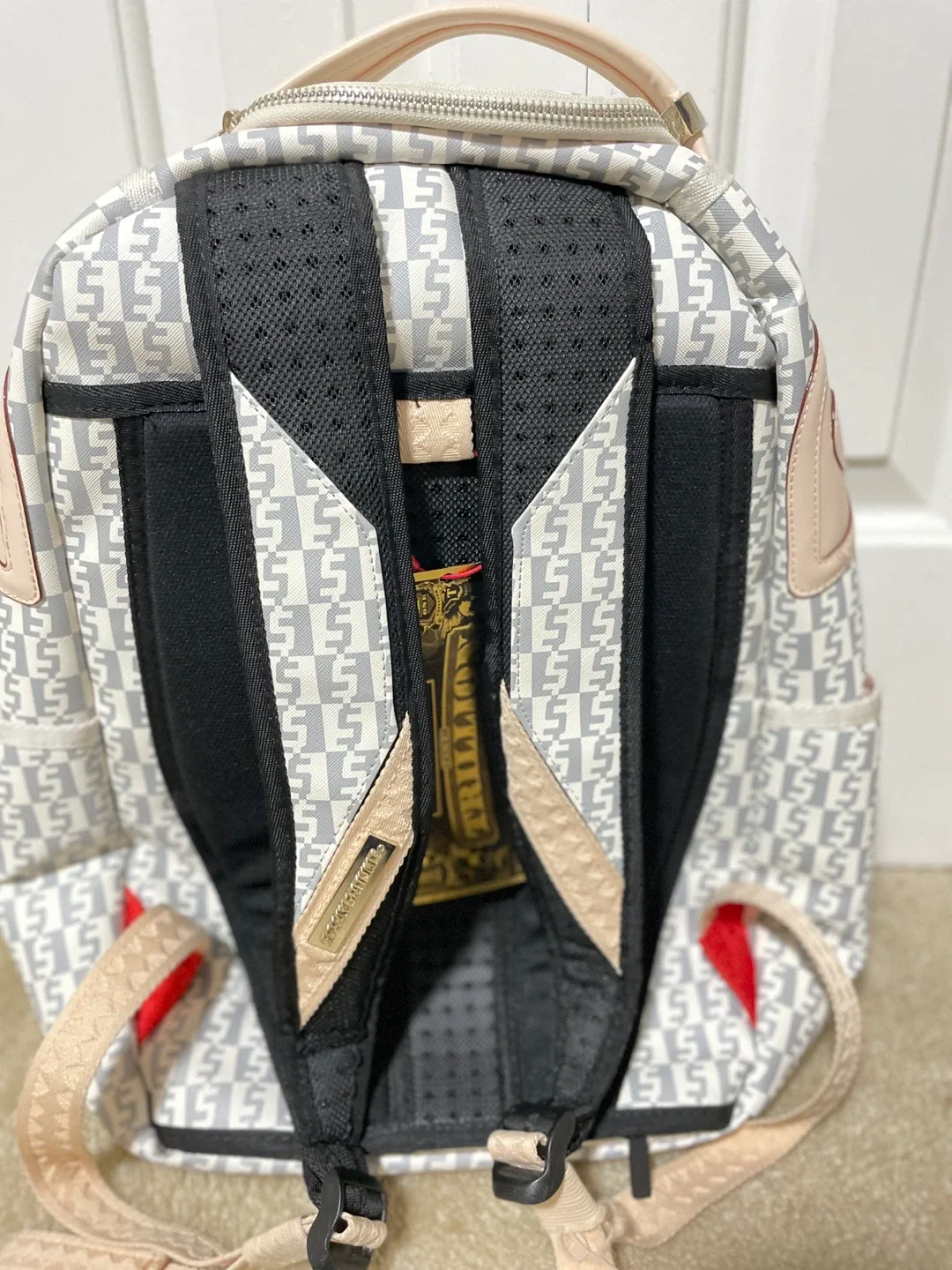 Sprayground Backpack image indicator(2)