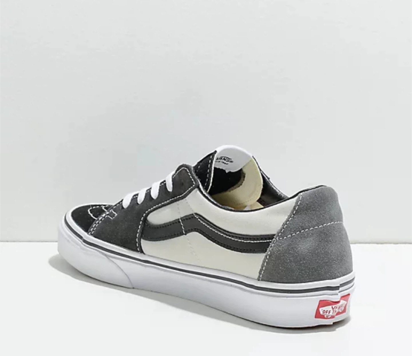 Vans Old Skool Black/White Shoes - Size 6 US