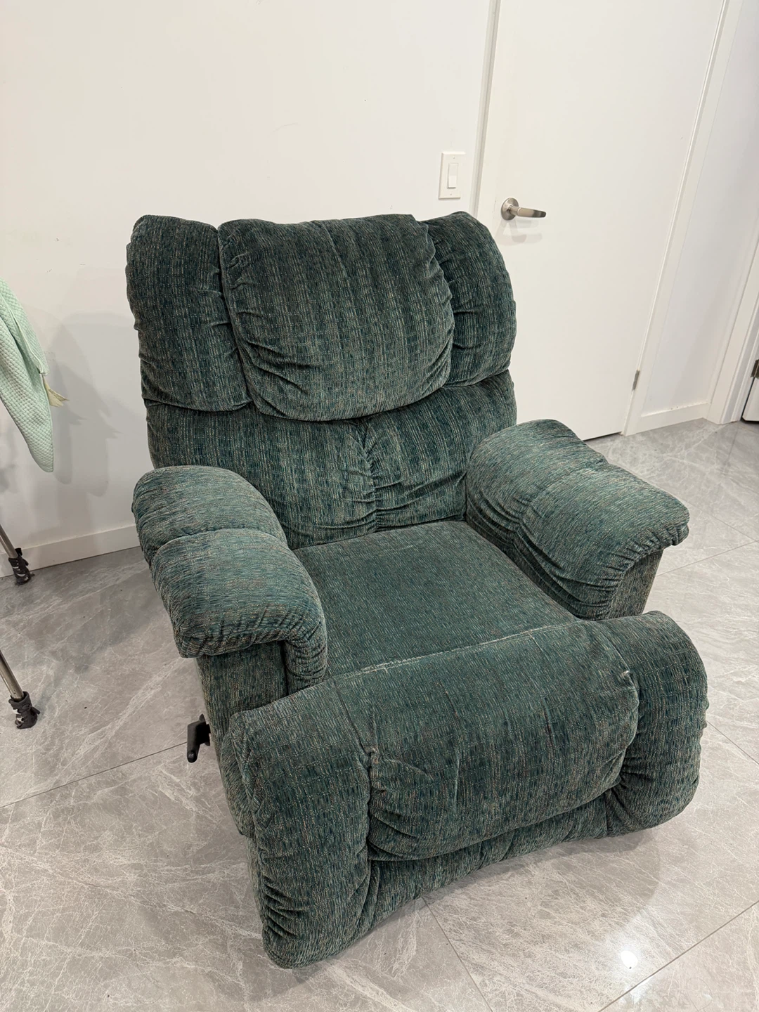 Green Plush Recliner Chair