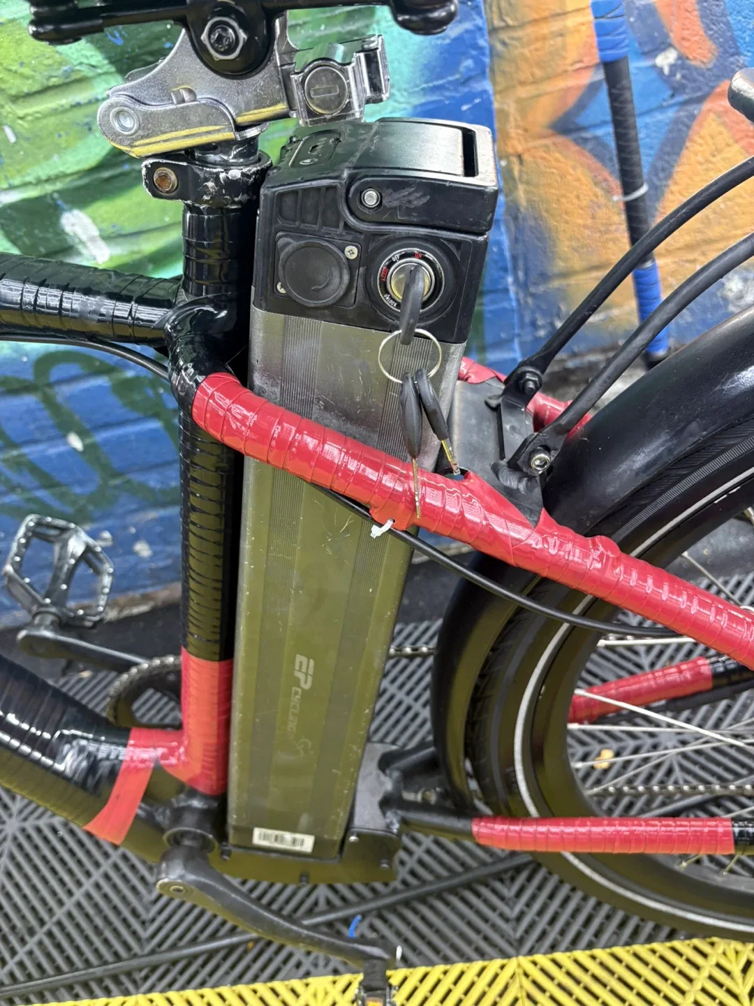 Electric Bike - Red & Black image indicator(4)