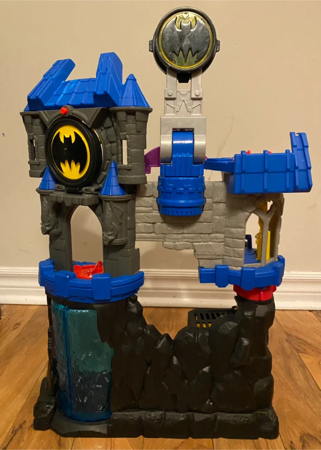 Fisher-Price DC Super Friends Batcave image indicator(2)