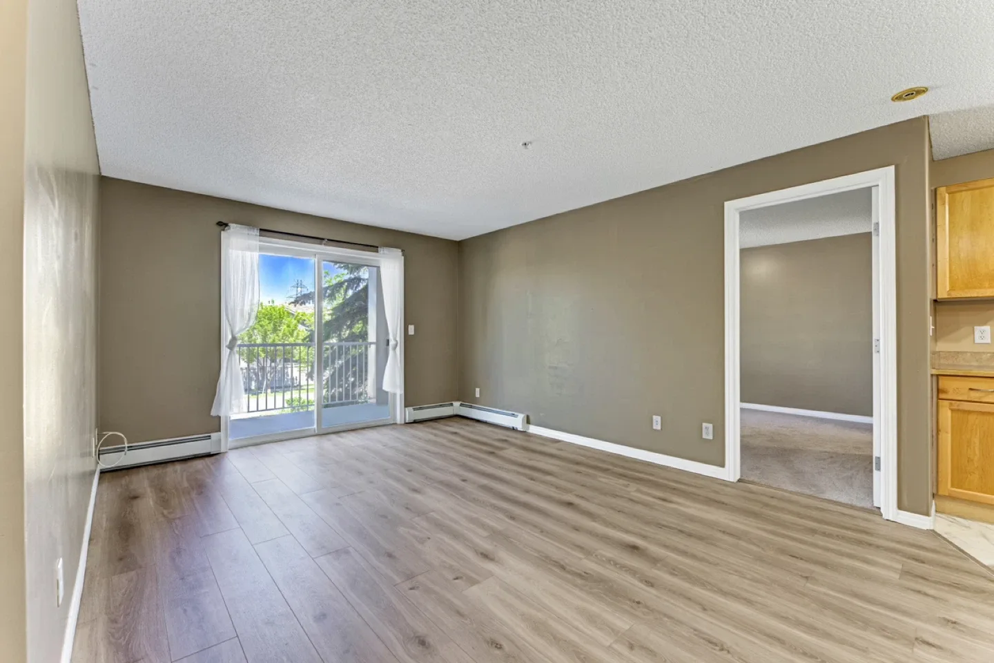 2 bedrooms and 2 bathrooms Condo in southside image indicator(4)