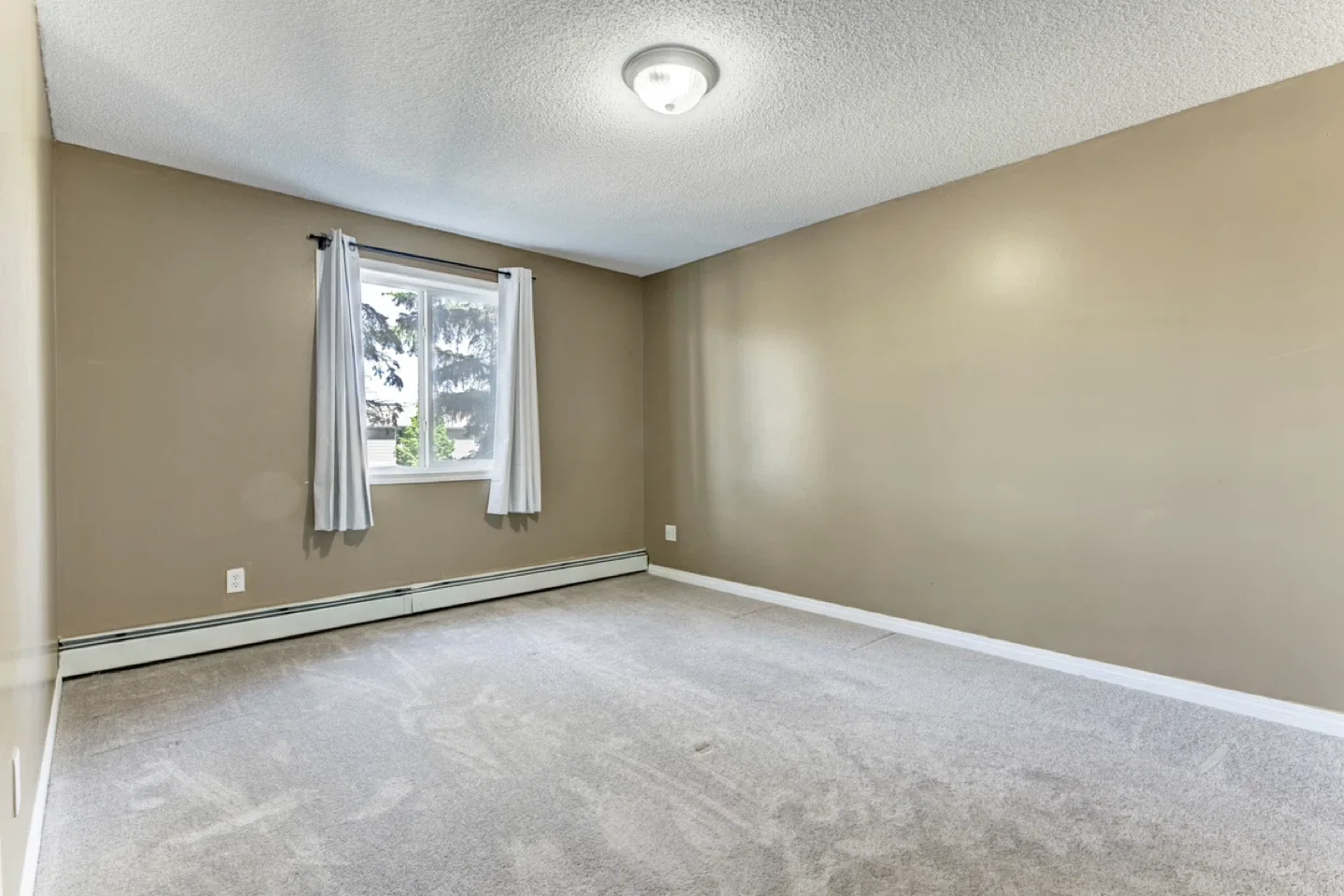 2 bedrooms and 2 bathrooms Condo in southside image indicator(7)