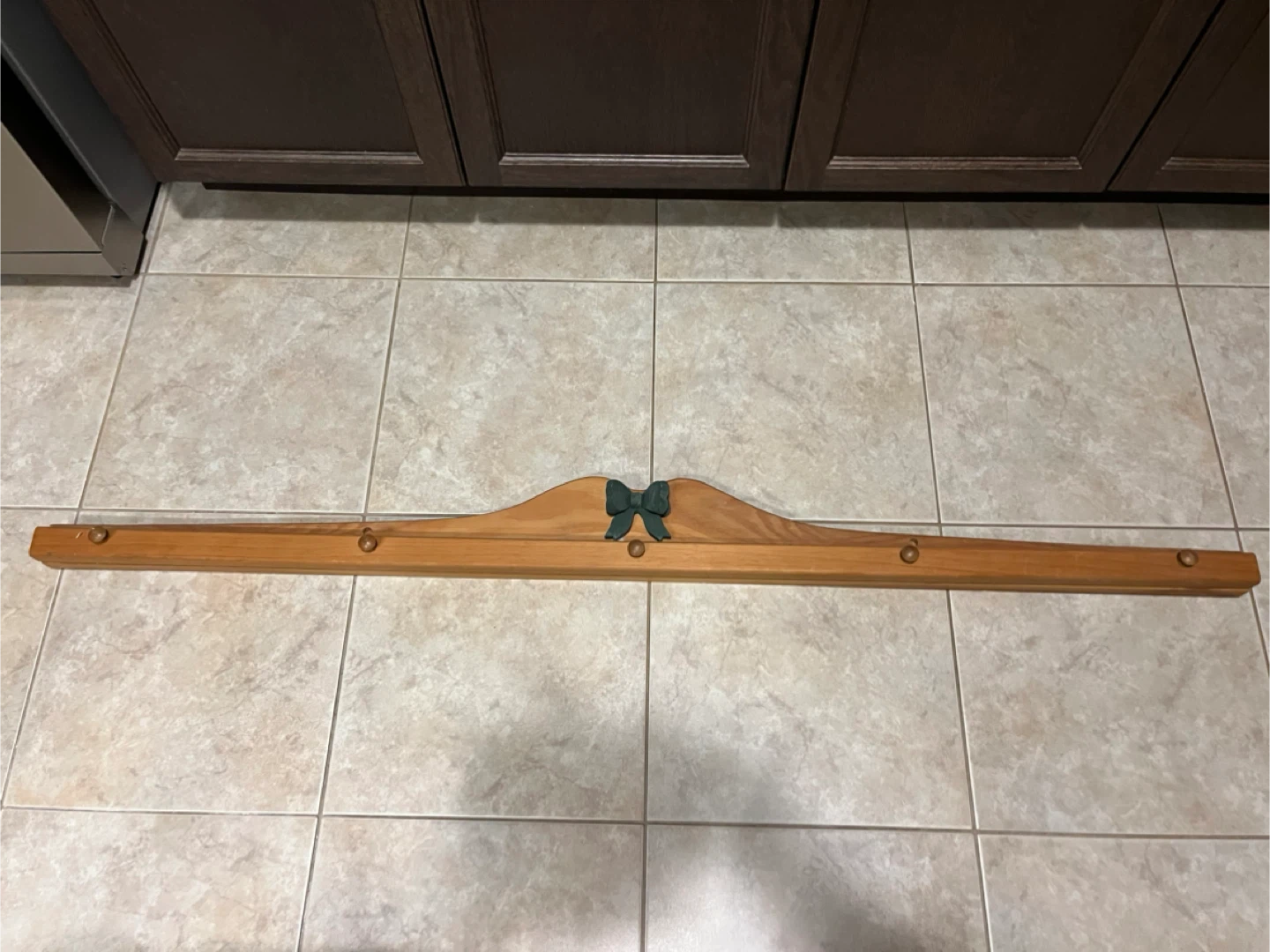 Wooden Quilt Wall Hanging Holder with Bow - photo 2
