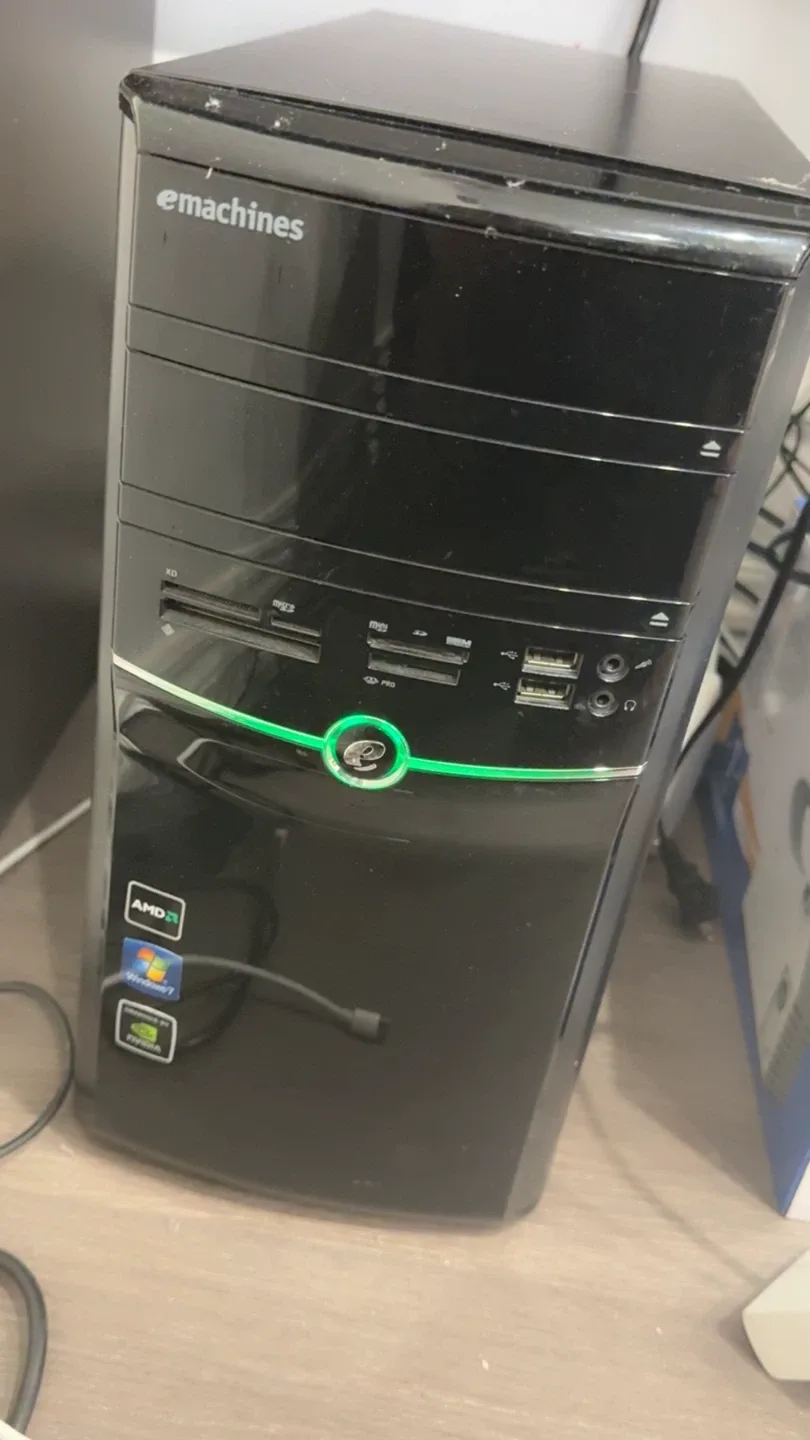 Sony Monitor & eMachines Desktop PC image indicator(5)