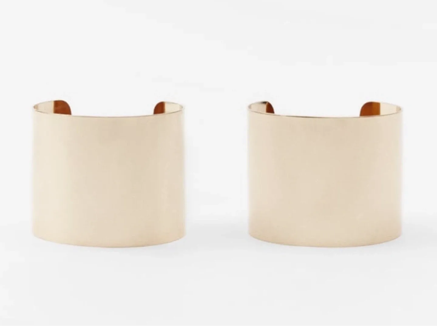 Zara Gold Cuff Bracelet (2) image indicator(3)