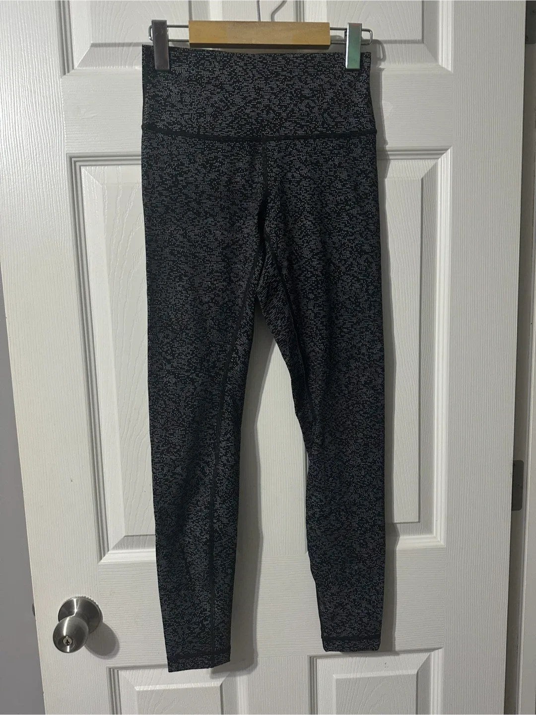 Lululemon Leggings image indicator(2)