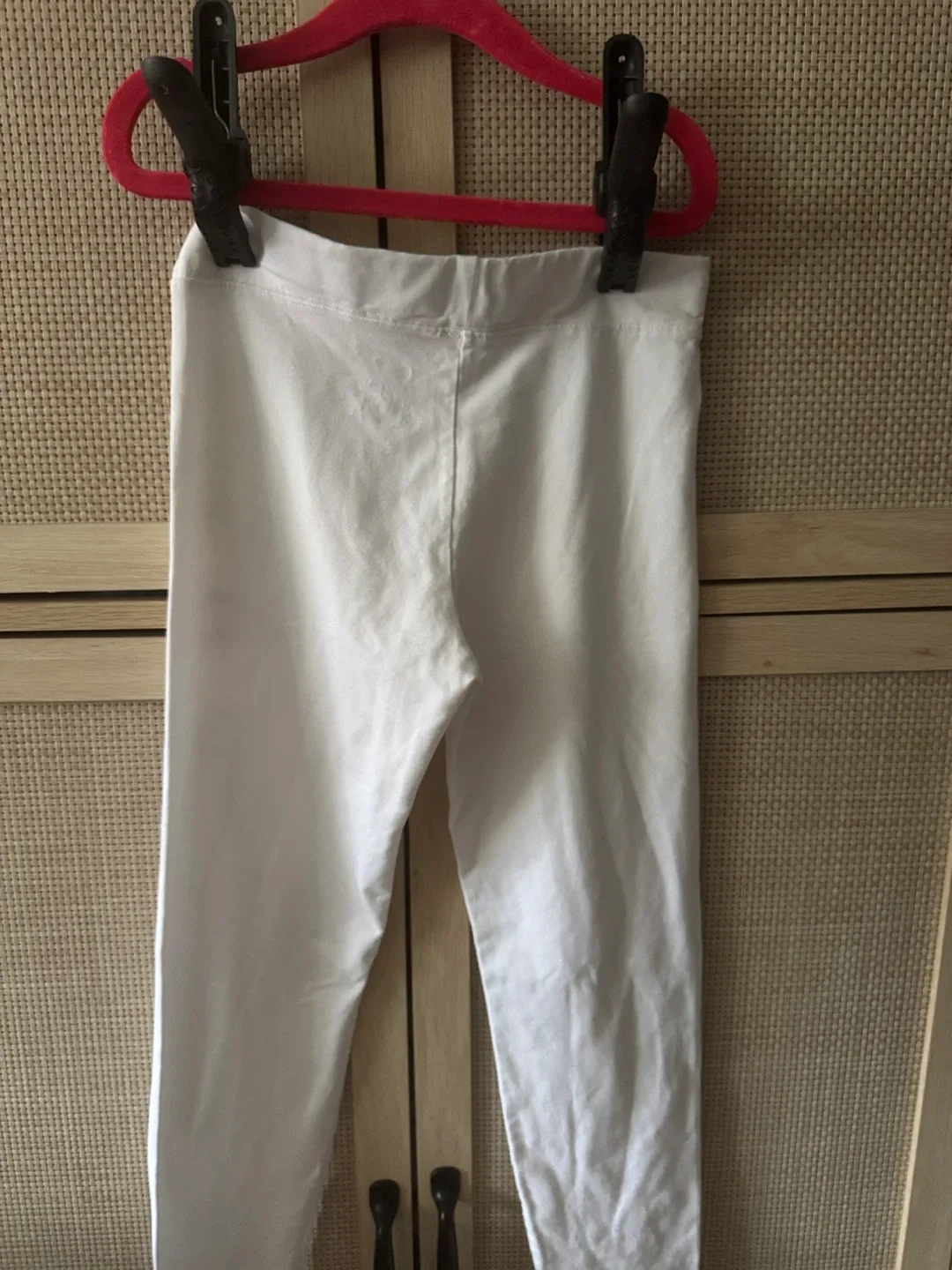 Lucky & Me White Leggings Size 9/10 image indicator(2)