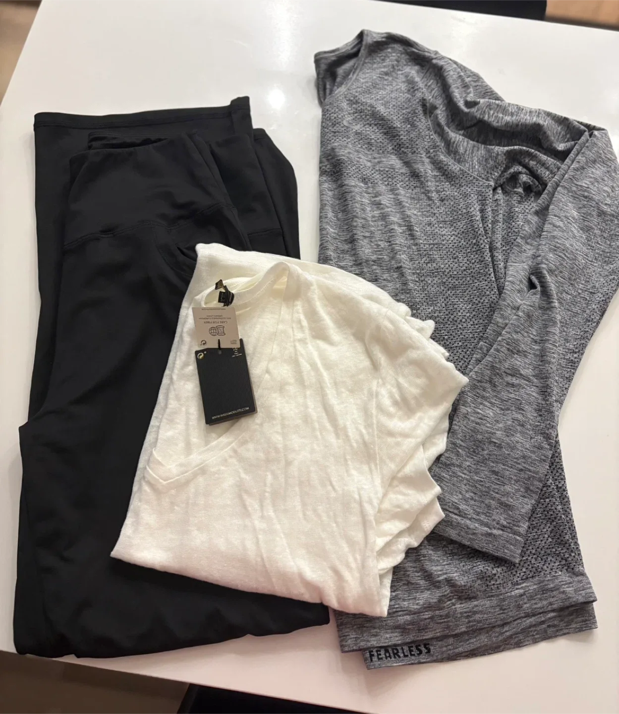 Assorted Women's Clothing & Accessories image indicator(6)