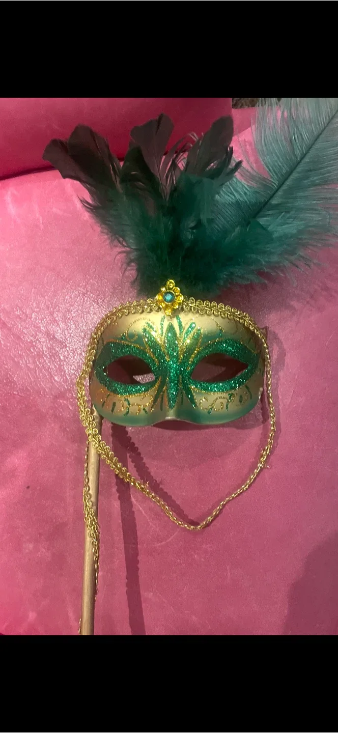 Green & Gold Masquerade Mask with Feathers image indicator(4)