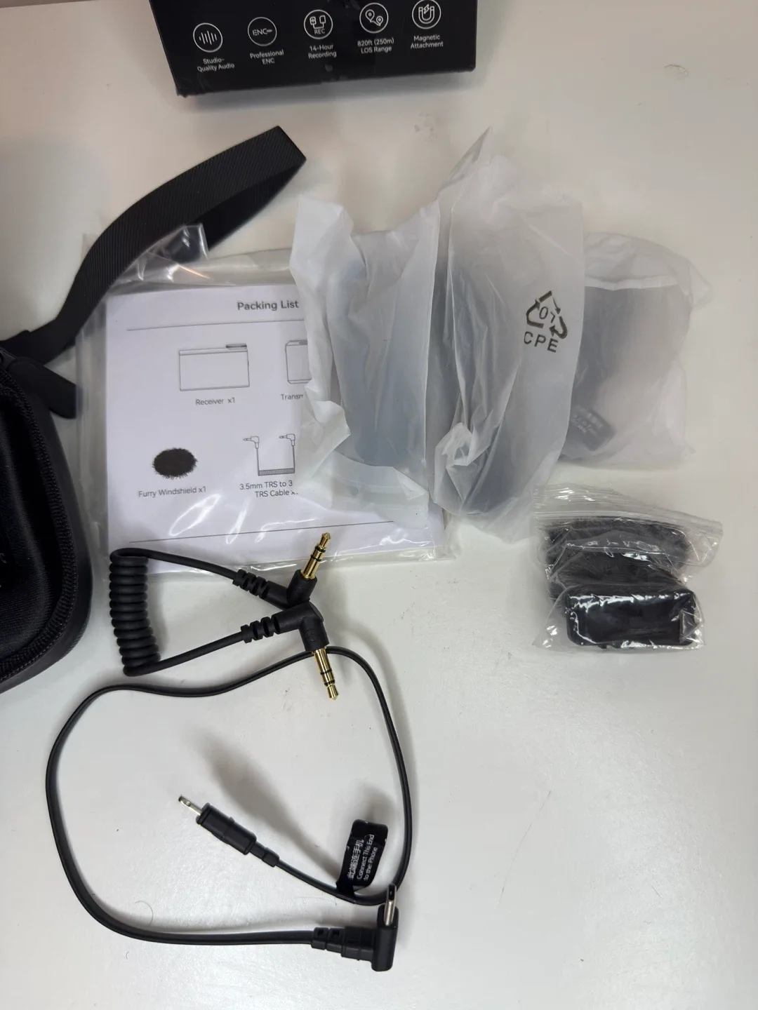 Hollyland Lark Max Wireless Lavalier Microphone image indicator(3)