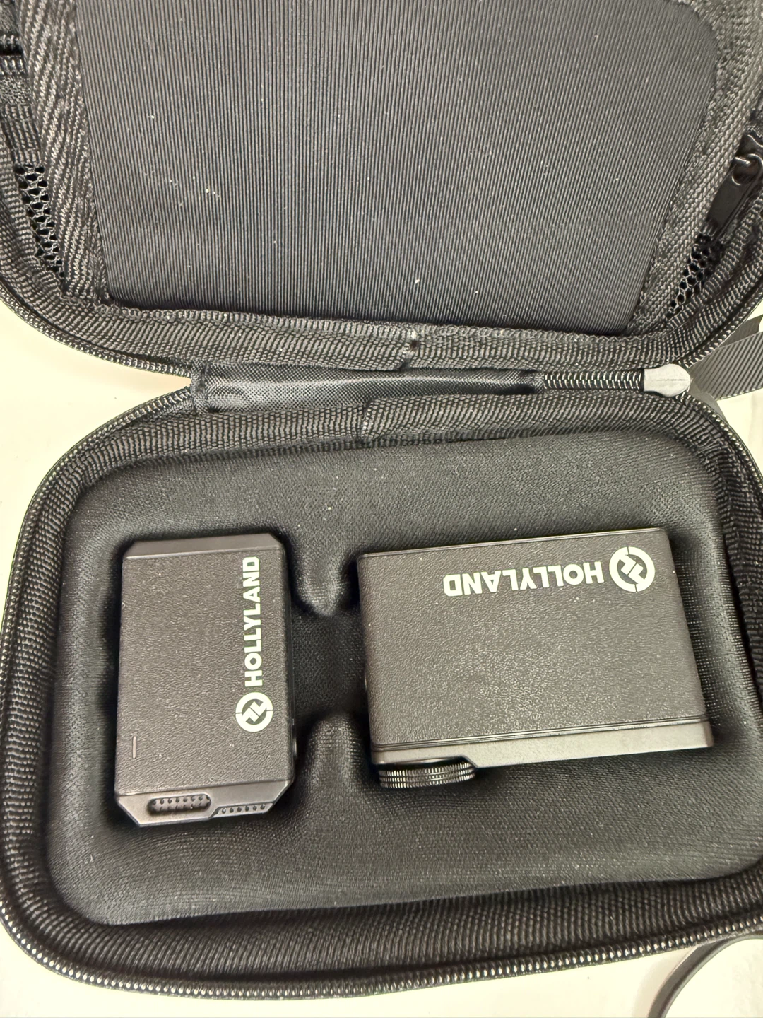 Hollyland Lark Max Wireless Lavalier Microphone - photo 4