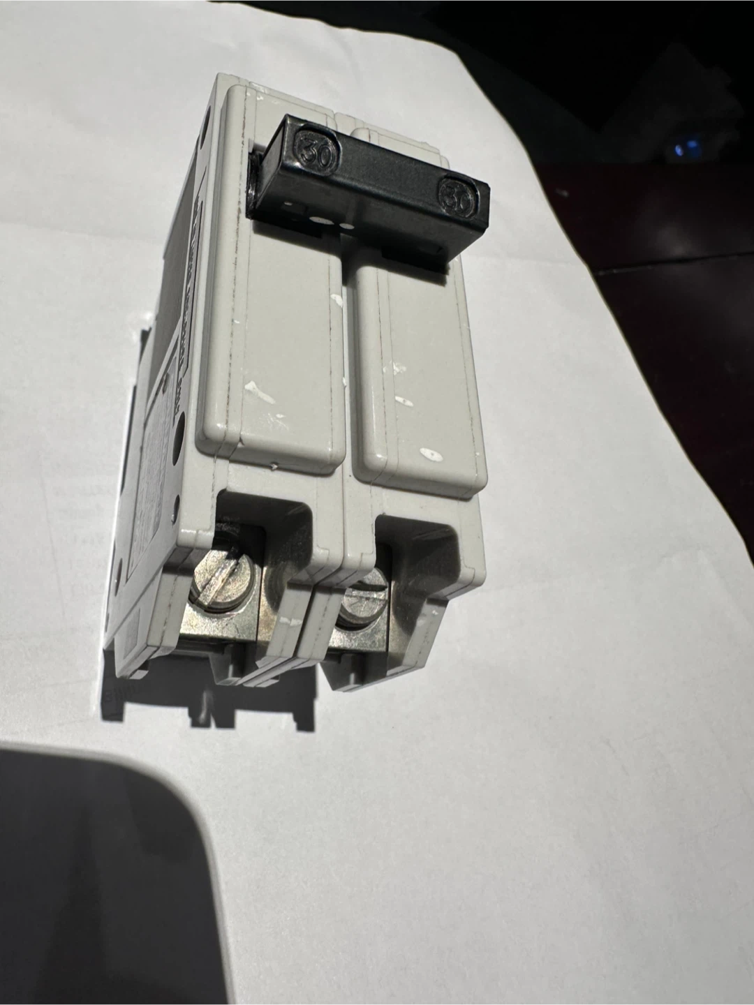 Commander 2-Pole 30A Circuit Breaker - photo 3