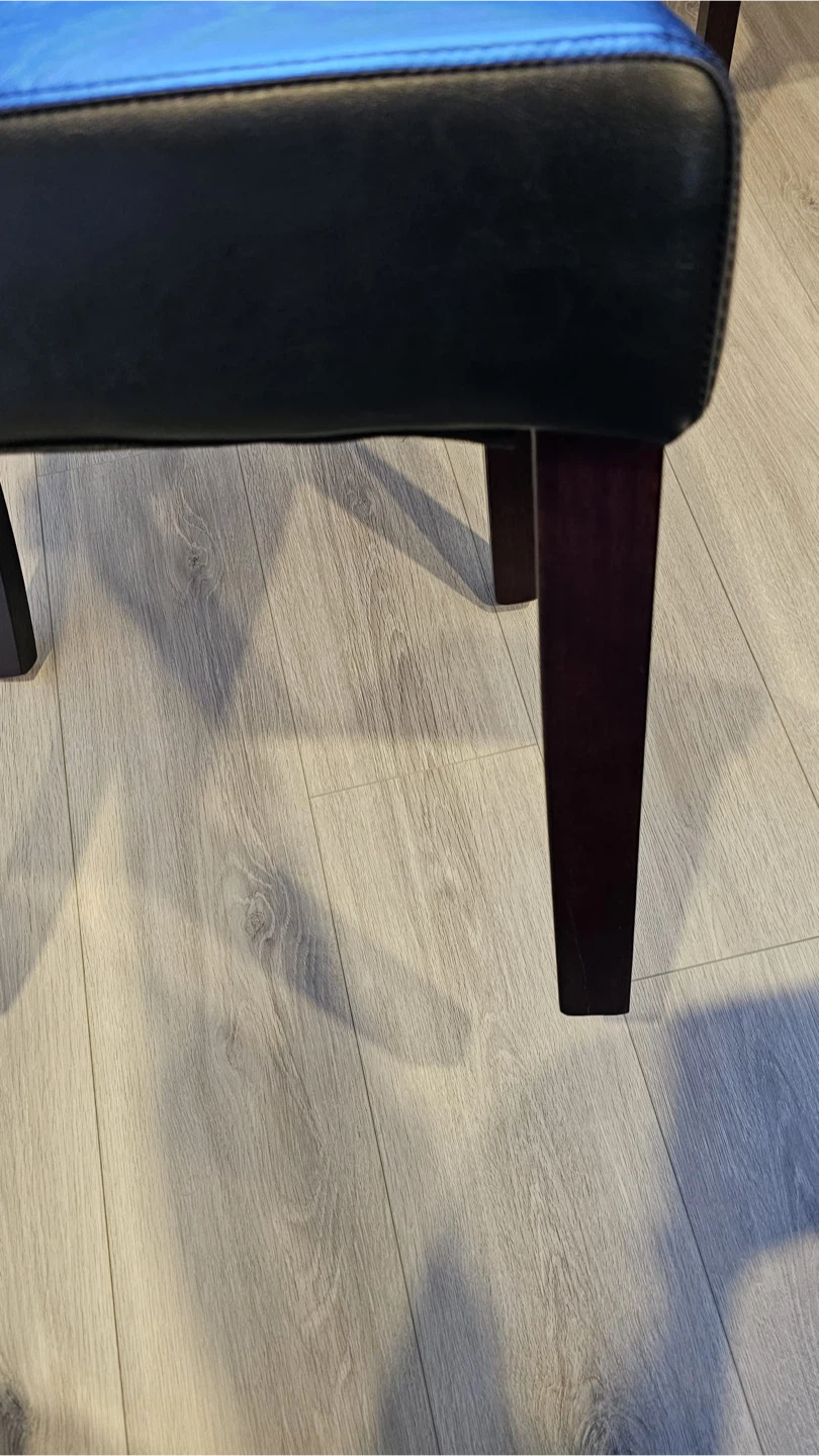 Dining Table with 4 Black Chairs - photo 5