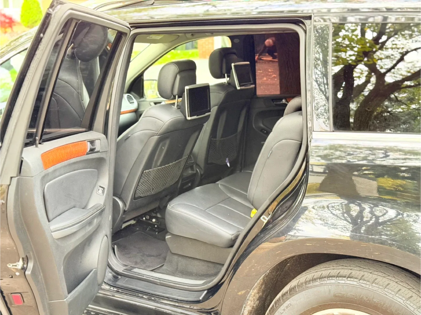 Mercedes-Benz GL 450, Black SUV image indicator(8)