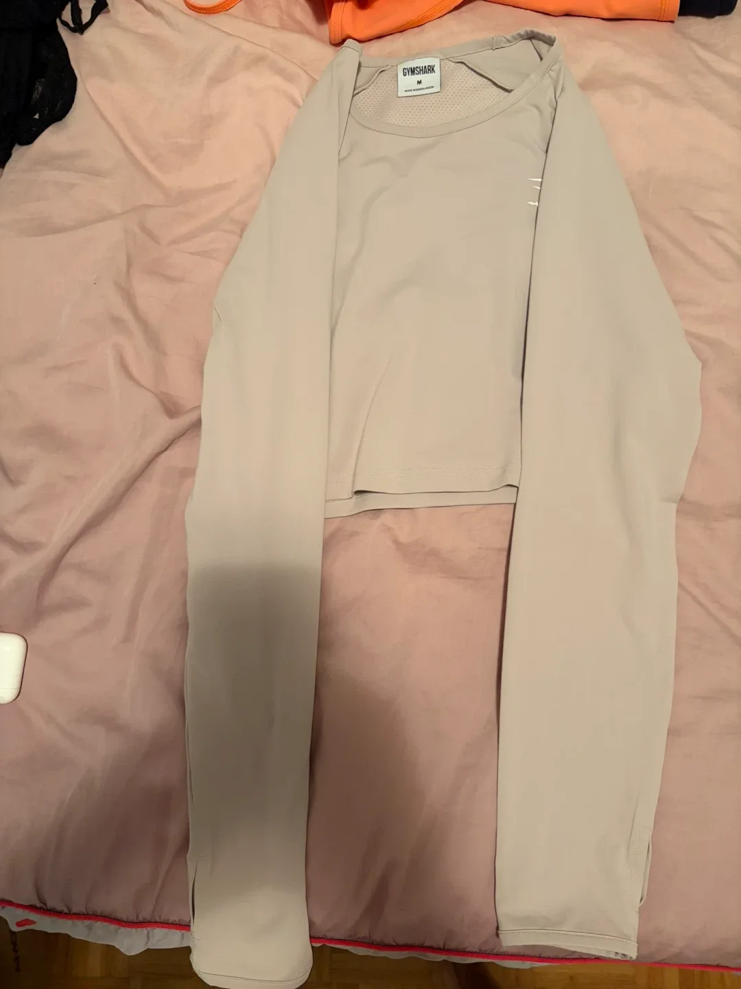 Tank top with Oritzia and other brand names image indicator(3)