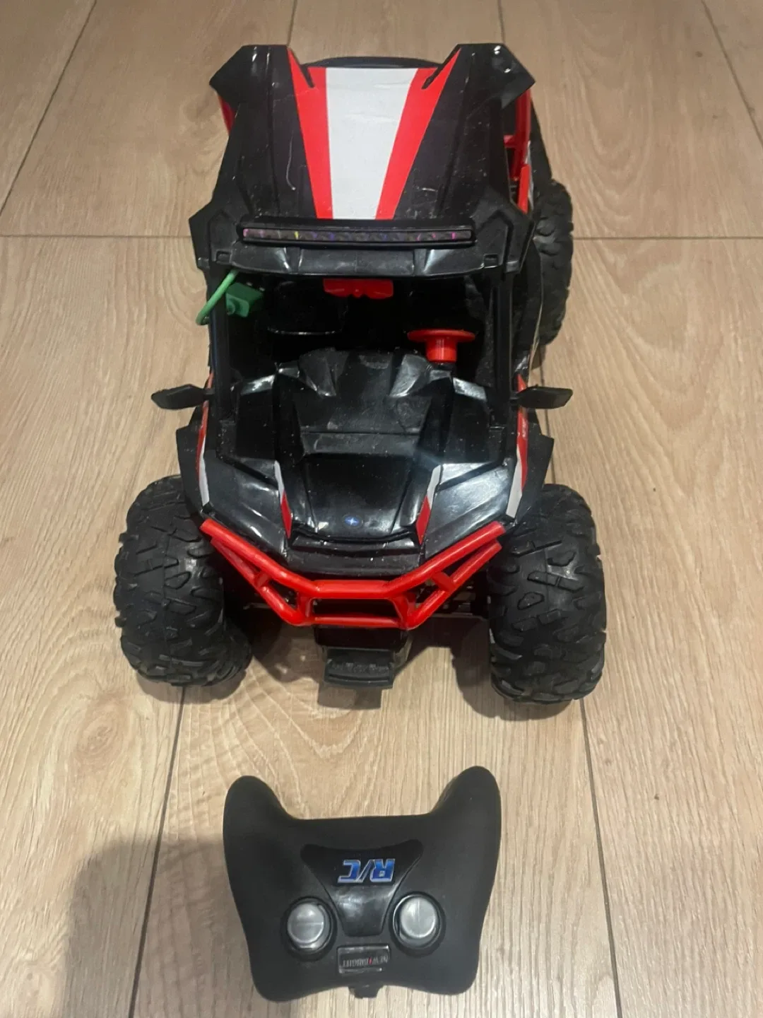 Polaris RZR Remote Control Car image indicator(6)